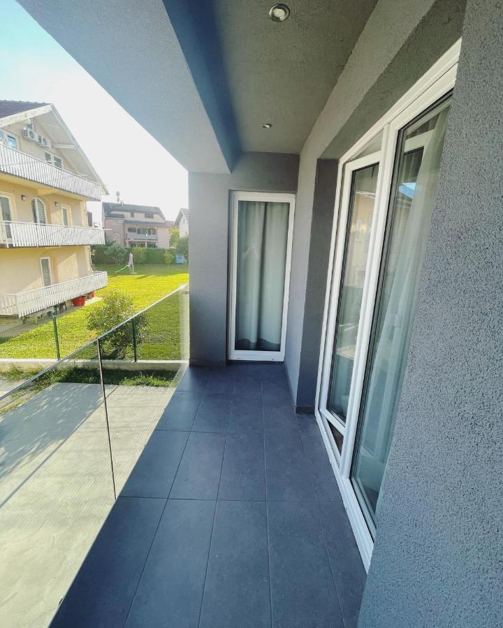 White Lotus Appartement Velika Gorica Buitenkant foto